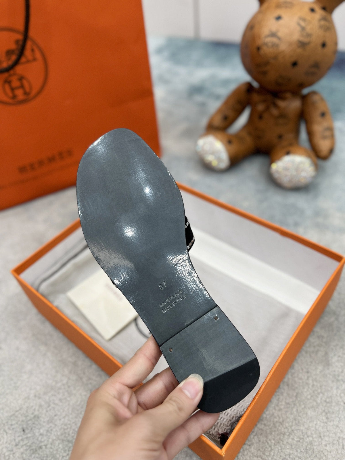 0ran sandal black suede goatskin