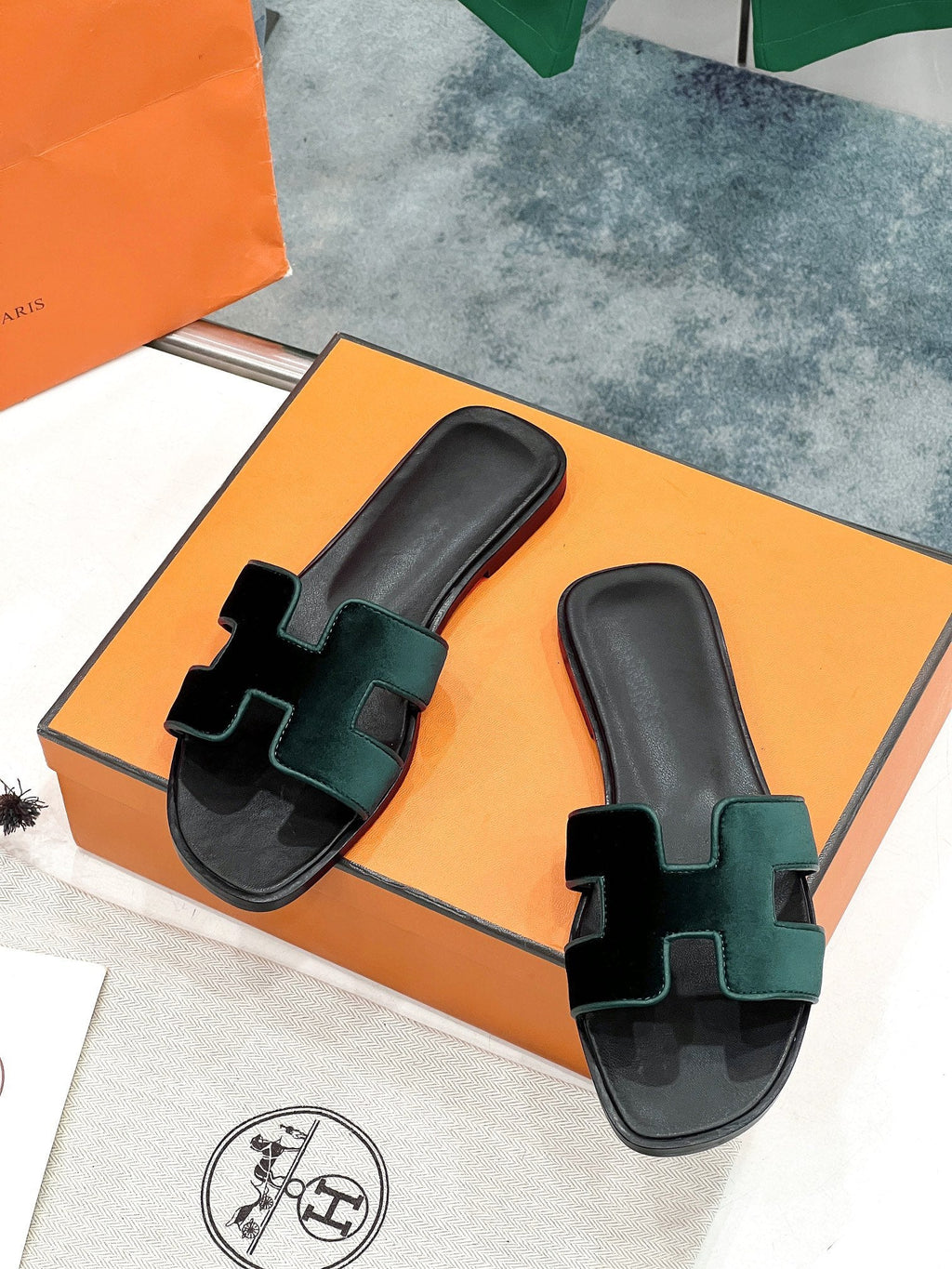 0ran sandal dark green velvet goatskin